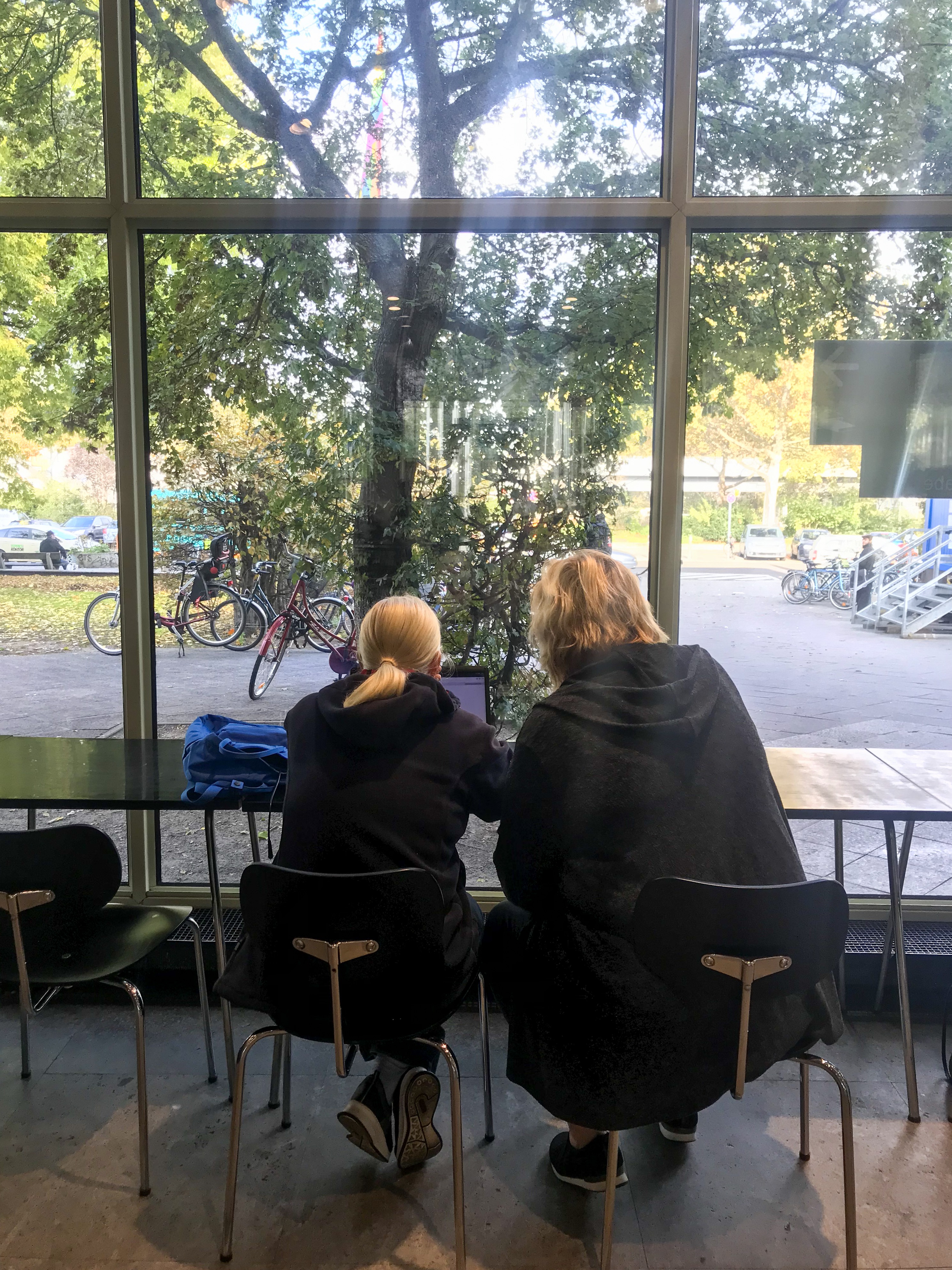 Sprechstunde in der Amerika Gedenk Bibliothek in Berlin