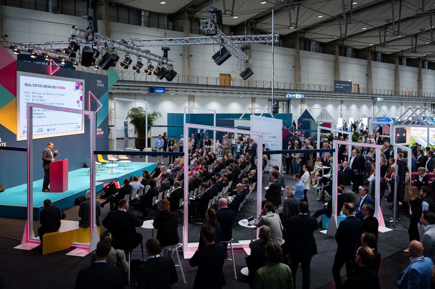 Real Estate Arena 2