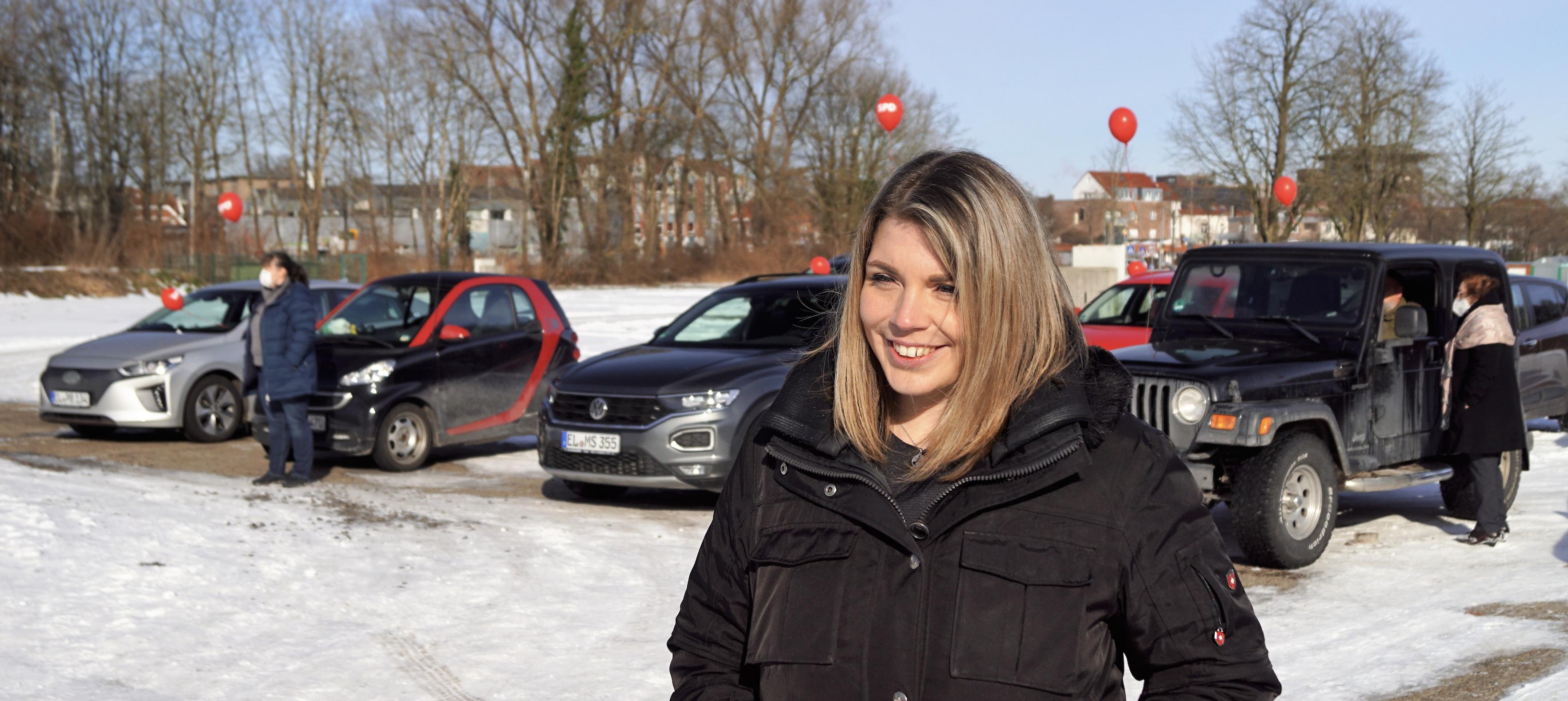 Vanessa Gattung nach Ihrer Wahl im Autokino-Stil