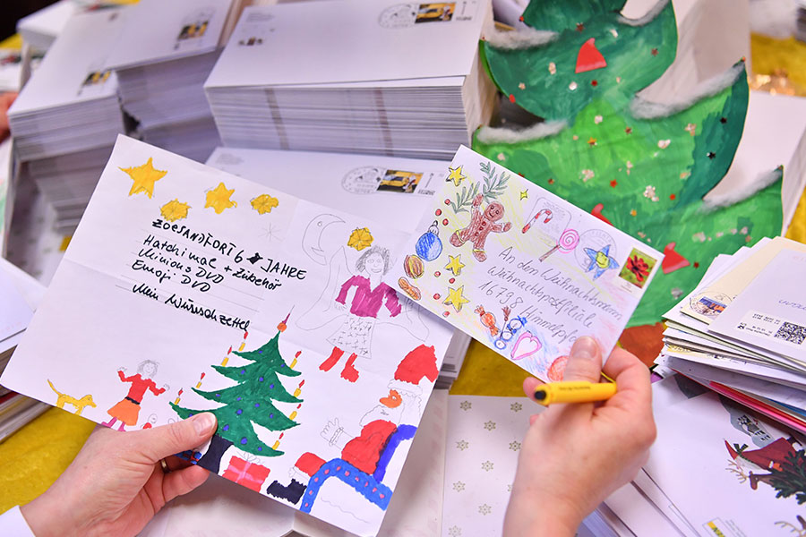 Weihnachtspostfiliale Briefe