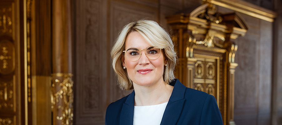 Eva Weber