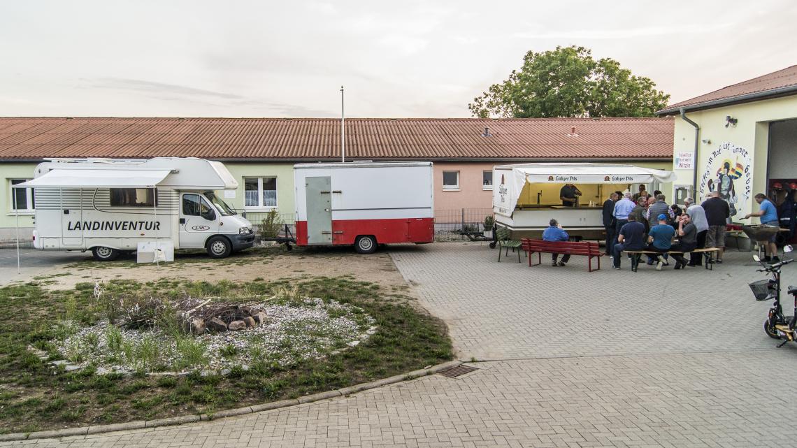 Landinventur Mobil in Dorf