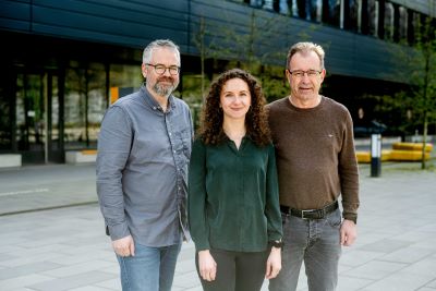 David Gehne, Louisa Anna Süß und Jörg Bogumil (von links) haben erstmals erfragt, was ehrenamtliche Bürgermeisterinnen und Bürgermeister umtreibt. © RUB, Marquard