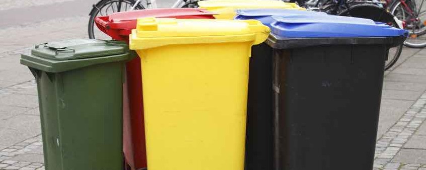 Die Kommune hat kein Klagerecht gegen gewerbliche Sammlungen etwa der Papiertonne, hat ein Gericht entschieden. Nun will der Bundesgesetzgeber die Rechtssprechung korrigieren - mit Auswirkungen auf den Müllpreis!