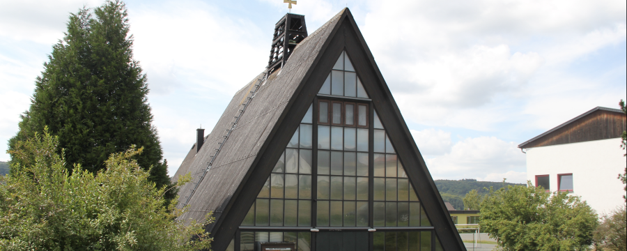 Eine Erbschaft für eine Gemeinde - hier die katholische Kirche im Dorf