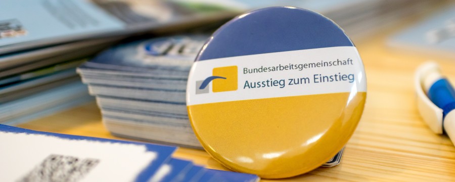 Bundesarbeitsgemeinschaft Ausstieg zum Einstieg Prävention Rechtsextremismus