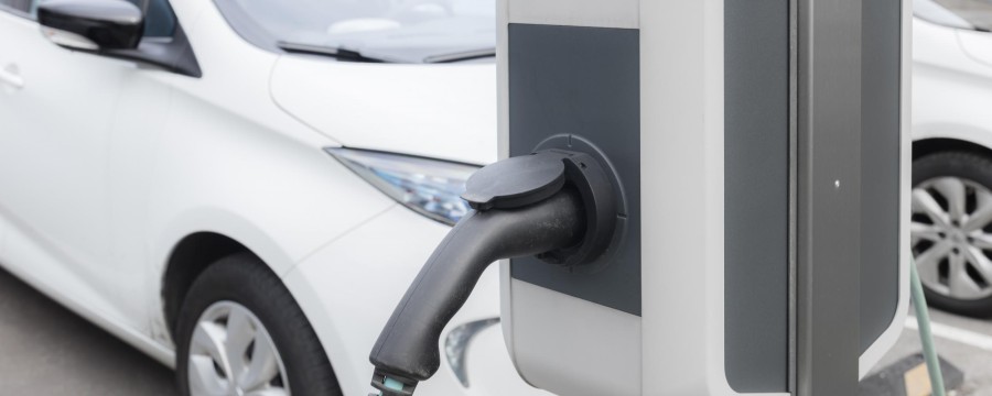 E-Auto an der Ladesäule
