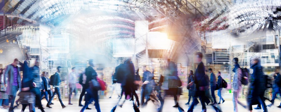 Das 9-Euro-Ticket wird zum Flop - "Hätte der Bund mal die Kommunen machen lassen, sie sind die wahren Innovationslabore" meint Christian Erhardt. Ein Kommentar!