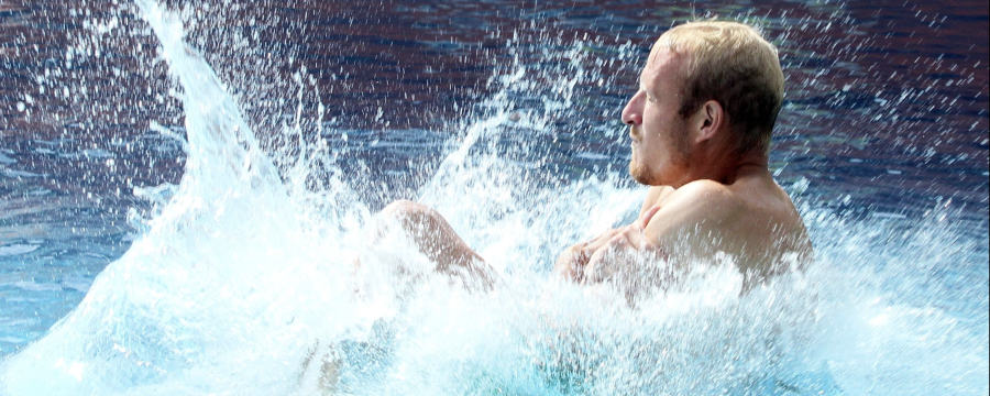 Eine Künstliche Intelligenz als Bademeister - gibt es bereits in einem Schwimmbad in Wiesbaden
