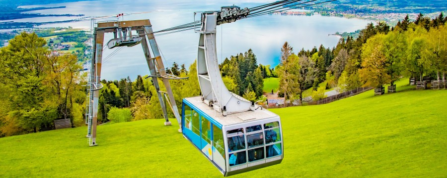 Im Alpenland keine Seltenheit, im urbanen Raum schon: Seilbahnen.