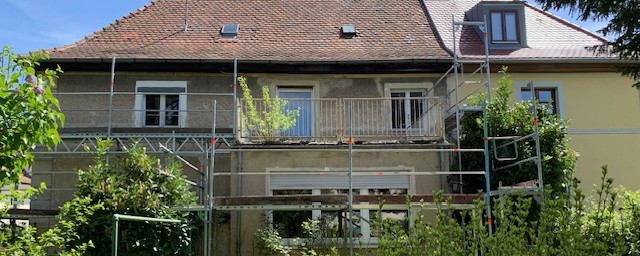 Sanierungsbedürftige Häuser
