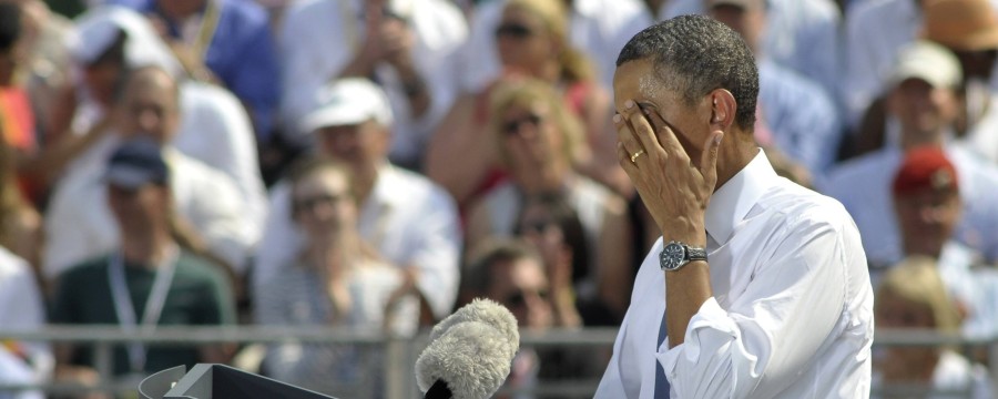 Unvergessene Rede bei Hitze - der damalige US-Präsident Barack Obama vor dem Brandenburger Tor zog sich erst sein Jacket aus, tupfte sich später mit einem Taschentuch übers Gesicht
