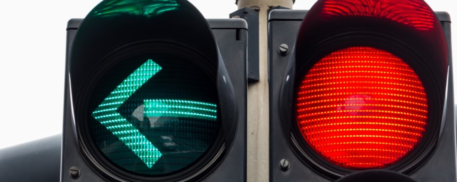 Ein KI-Ampel sorgt für Staus und für Autofahrer, die lieber einen Umweg fahren