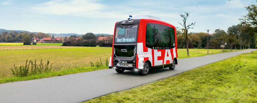 Autonomes Fahren roter Bus