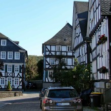 Die malerischen Fachwerkhäuser von Freudenberg locken Touristen an