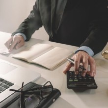 Gewerbesteuern sind eine wichtige Einnahmequelle für Kommunen - aber kaum eine andere Einnahme ist auch mit so vielen Risiken verbunden
