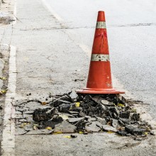 Viele Kommunen sind sogar zu arm, um Fördergelder in Anspruch nehmen zu können - was tun? Einige Bürgermeister berichten, wie sie mit der Situation umgehen