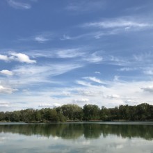 Das ist ein idyllisch gelegener See