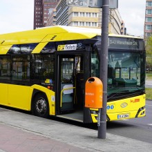 Die BVG hilft Künstlern mit ihrem Vertriebsnetz. Jedes Ticket kann mit einem freiwilligen Kultur-Aufschlag gekauft werden.