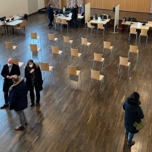 Saal der Anlaufstelle in Nürnberg für Flüchtlinge aus der Ukraine