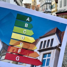 Ein Gebäudesteckbrief soll Privatleute für Sanierungsmaßnahmen begeistern. 