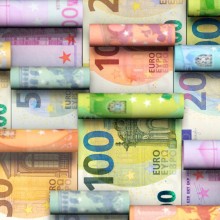 Geldscheine als Symbolbild für kommunale Finanzen