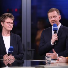Die Landtagswahlen in Sachsen wurden vor allem durch regionale Personen entschieden - hier im Bild: Ministerpräsident Kretschmer mit BSW-Spitzenkandidatin Sabine Zimmermann 